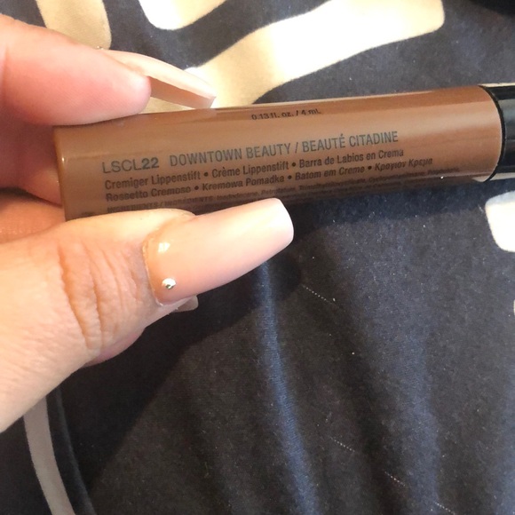 Lipstick/Matte - Picture 7 of 8